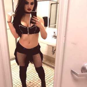 saraya-bevis Nude OnlyFans Leaks