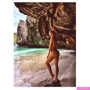 shantel-vansanten Nude OnlyFans Leaks