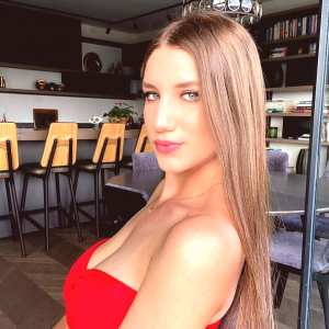 shira-shabat Nude OnlyFans Leaks