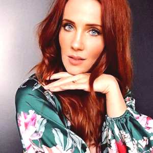 simone-simons Nude OnlyFans Leaks