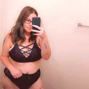 skylarswallows Nude OnlyFans Leaks