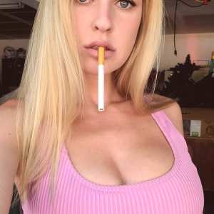 smokingprincessof Nude OnlyFans Leaks