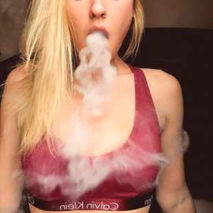 smokingprincessof Nude OnlyFans Leaks