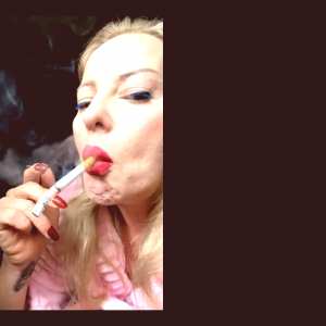 smokingqueenalina Nude OnlyFans Leaks