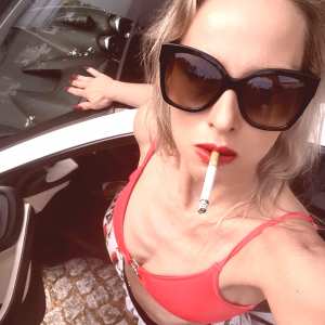 smokingqueenalina Nude OnlyFans Leaks