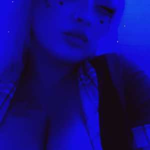 snowbunnygang420 Nude OnlyFans Leaks