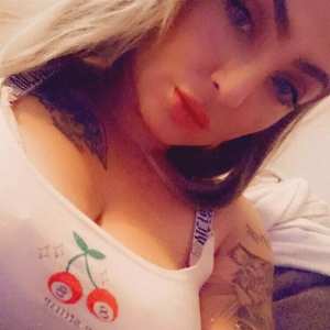 snowbunnygang420 Nude OnlyFans Leaks