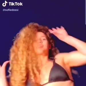 sofie-dossi Nude OnlyFans Leaks