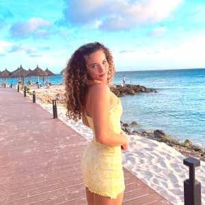 sofie-dossi Nude OnlyFans Leaks