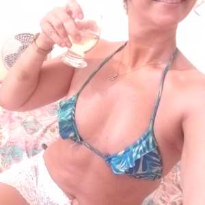 soninha-coroa Nude OnlyFans Leaks