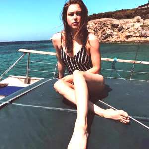 sophie-cookson Nude OnlyFans Leaks