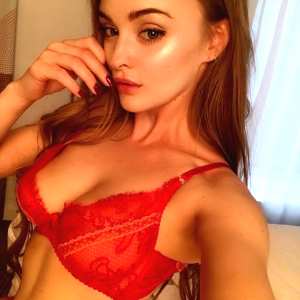 sophie-katssby Nude OnlyFans Leaks