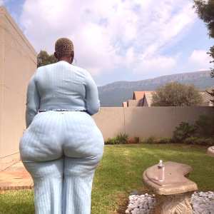 south-african-thick Nude OnlyFans Leaks