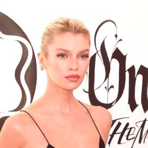 stella-maxwell Nude OnlyFans Leaks