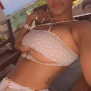 stephanie-singh Nude OnlyFans Leaks