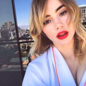 suki-waterhouse Nude OnlyFans Leaks