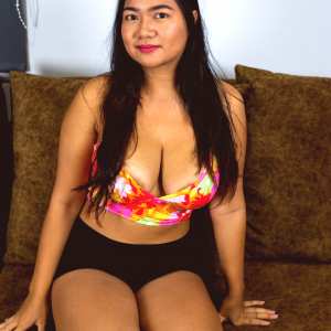 sunnythaixxx Nude OnlyFans Leaks