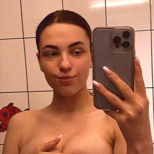 svenjaaa Nude OnlyFans Leaks