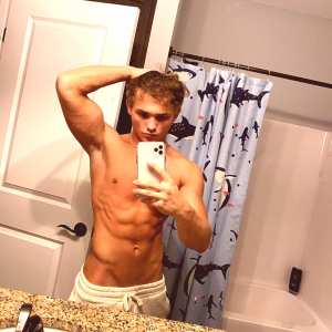 taylorsfree Nude OnlyFans Leaks