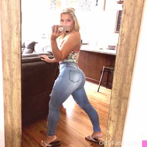 texas-thighs Nude OnlyFans Leaks