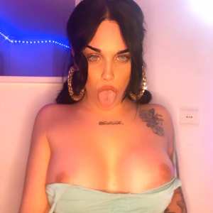 thequeen-oficial Nude OnlyFans Leaks