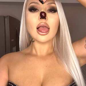 therealkyliepage-1 Nude OnlyFans Leaks