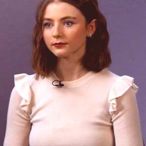 thomasin-mckenzie Nude OnlyFans Leaks