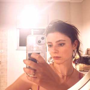 thomasin-mckenzie Nude OnlyFans Leaks