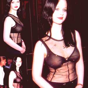 thora-birch Nude OnlyFans Leaks