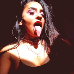 tongue-queen_0004-300px