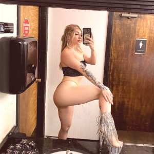 tori2toxic Nude OnlyFans Leaks