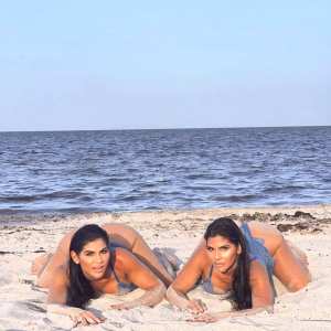 twins-mailyn-mailen-fernandez Nude OnlyFans Leaks