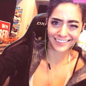 twomgovercsquared Nude OnlyFans Leaks