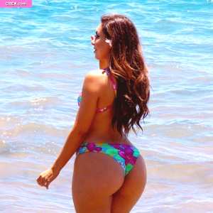 uldouz-wallace Nude OnlyFans Leaks