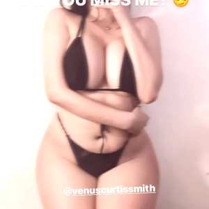 venuscurtissmith Nude OnlyFans Leaks