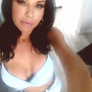 veronicaavluv Nude OnlyFans Leaks