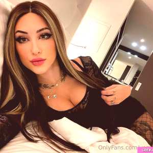 yami-liia Nude OnlyFans Leaks