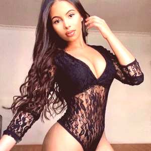 yasmin-adelina Nude OnlyFans Leaks