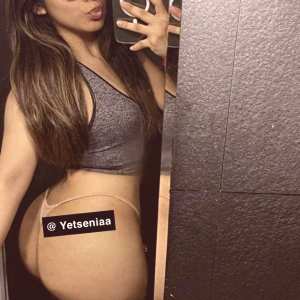 yetseniaa Nude OnlyFans Leaks