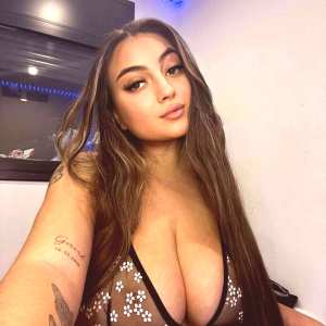 ylenia16vip Nude OnlyFans Leaks