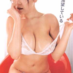 yoko-matsugane Nude OnlyFans Leaks