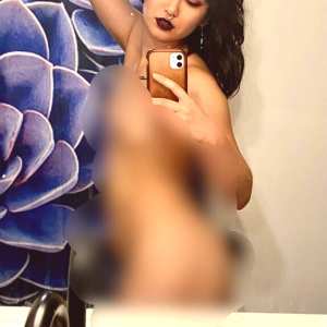 yurifoxgirlfree Nude OnlyFans Leaks