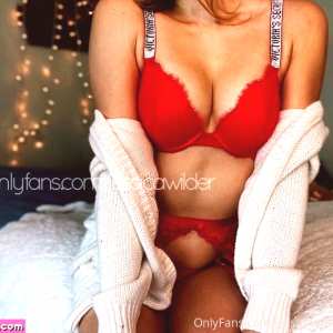 zoeywilderfree Nude OnlyFans Leaks